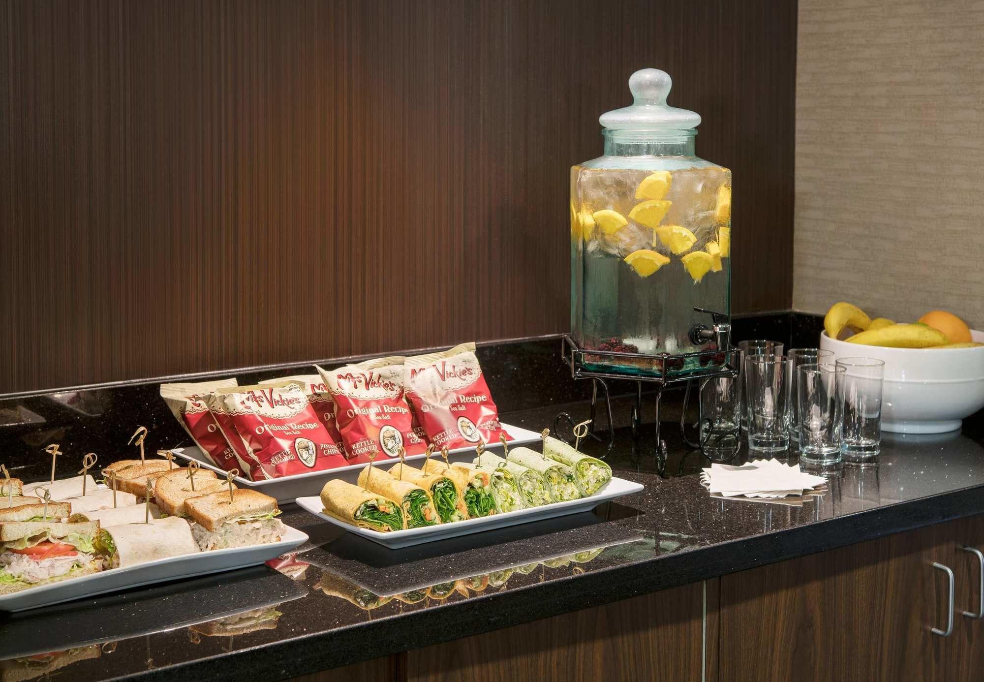Courtyard By Marriott San Diego Sorrento Valley Extérieur photo