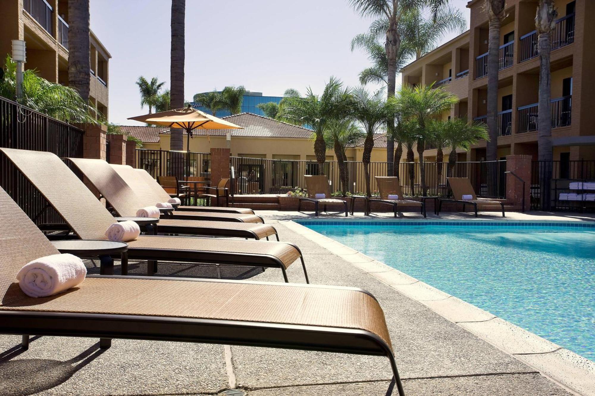 Courtyard By Marriott San Diego Sorrento Valley Extérieur photo